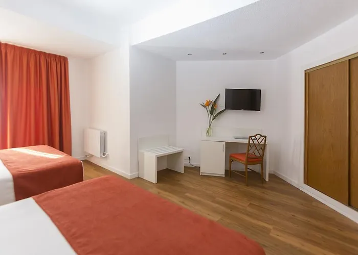 Hotel Intelier Orange