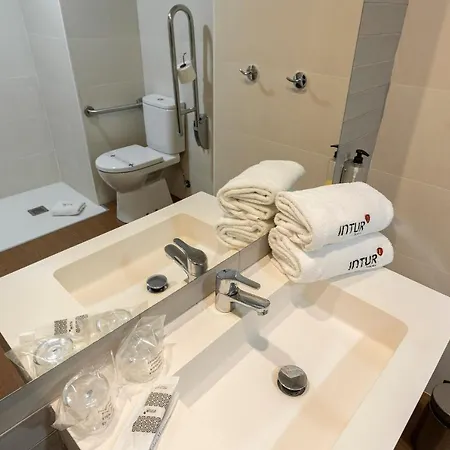 Hotel Intelier Orange