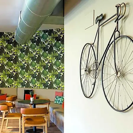 Intelier Orange Hotel