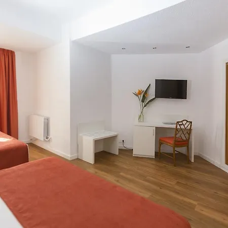 Hotel Intelier Orange