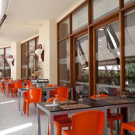 Intelier Orange Hotel