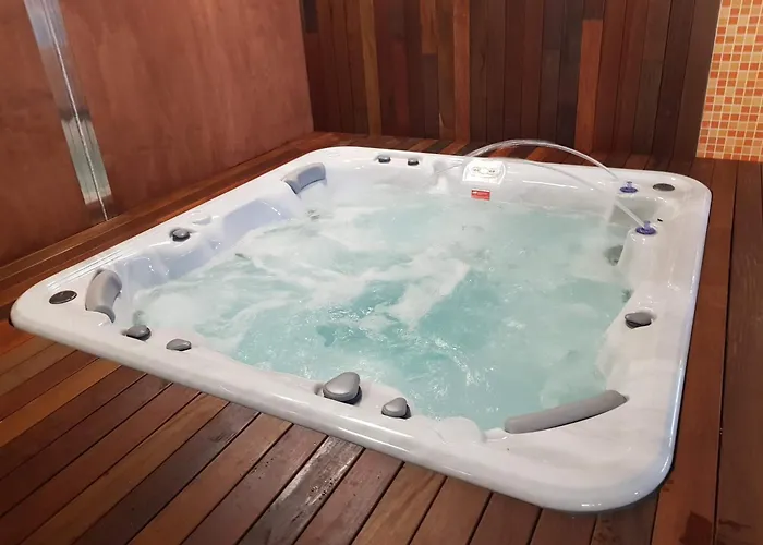 Intelier Orange Szálloda 4*