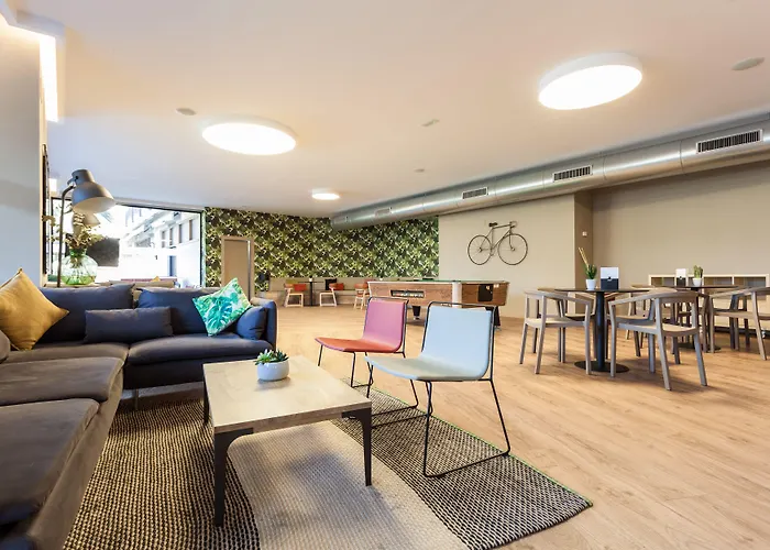 Intelier Orange 4* Benicàssim